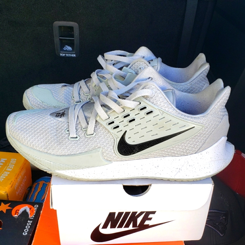 Kyrie Irving Basketball 🏀 Shoes